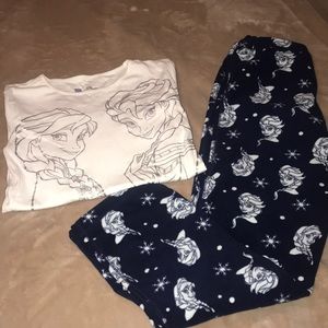 ✨Frozen Girls Pajamas✨